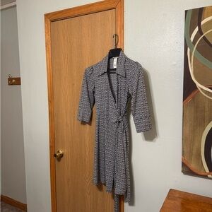 Laundry by Design Small Black & White w/Geometric Print 3/4 Sleeve Wrap Dress